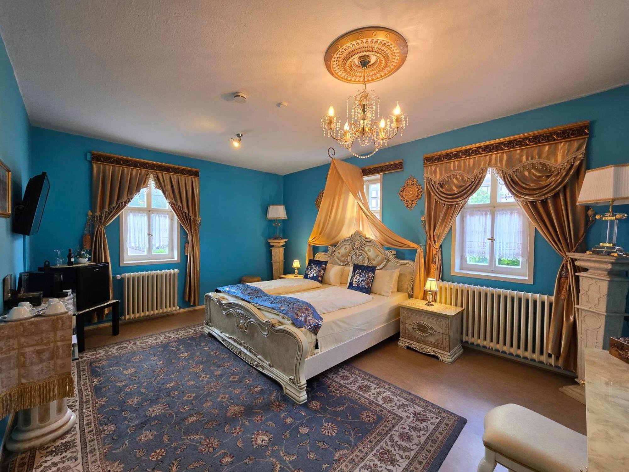 Hotel & Cafe Schachtenburg Шліц Екстер'єр фото